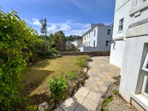 Photo 5- click for photo gallery